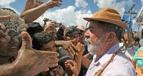 Lula participa de reunião no Ceará
