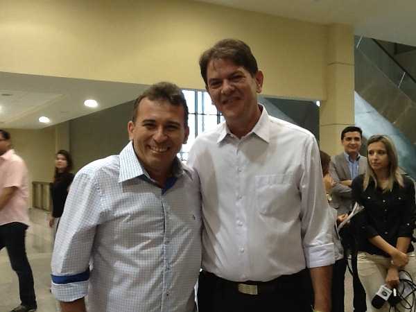 O prefeito Aderilo ao lado do Governador do CE, Cid Gomes