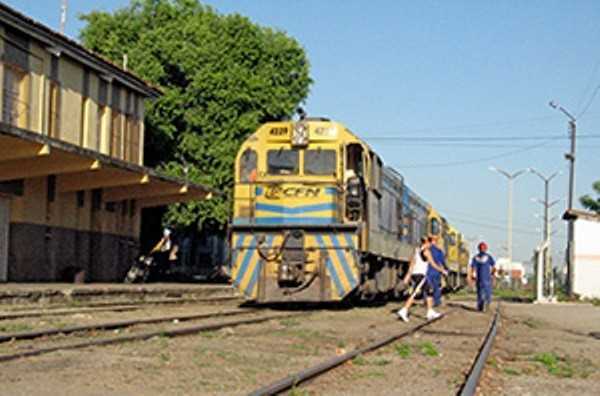 Para os técnicos, Enquanto a ferrovia vem sendo desativada no Estado, essa ainda é um dos meios mais utilizados nos países desenvolvidos FOTO: HONÓRIO BARBOSA