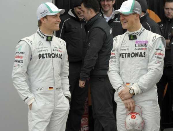 Schumi teceu elogios ao seu compatriota e ex-companheiro de equipe, Nico Rosberg (Foto: AFP)