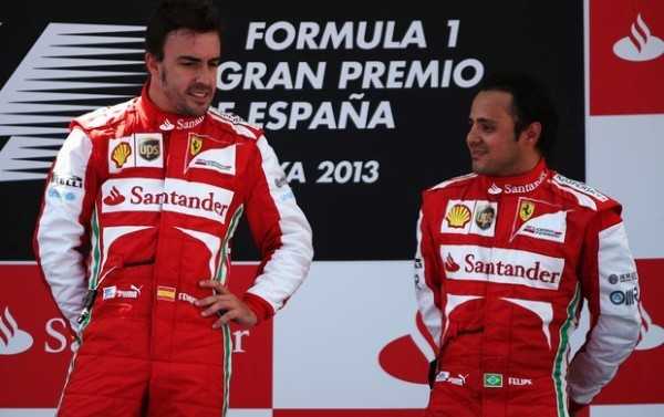 Fernando Alonso e Felipe Massa no pódio do GP da Espanha, em maio (Foto: Getty Images)