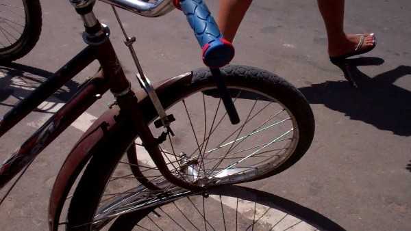 Bicicleta na qual o senhor Maciel trafegava (Foto: Cavalcante Neto)