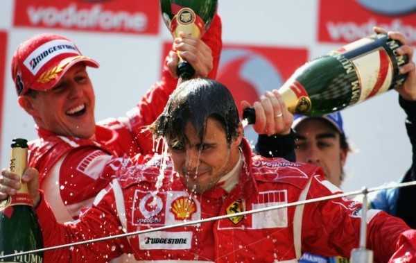 Massa e Schumi: primeiro companheiro do brasileiro na Ferrari (Foto: Getty Images)