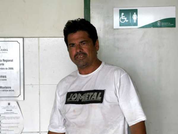 Edmilson Correia Braga Filho, foi preso com duas mil aves (Foto: Cícero Valério/Agência Miséria)