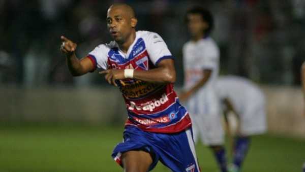 Robert marca, Fortaleza vence o Águia de Marabá pela terceira rodada e é líder (Foto: Kid Júnior/ Agência Diário)