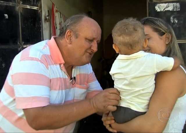Mensagem da filha procurando o pai dizia que ele iria ser avô (Foto: TV Globo/Reprodução)