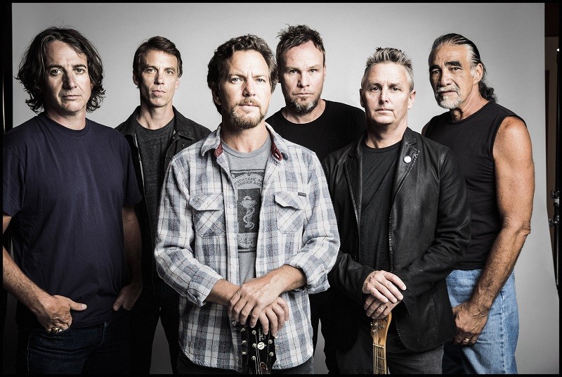 A trupe de Eddie Vedder acertou pelo menos quatro shows no pau00eds (Divulgau00e7u00e3o)