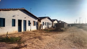 Casas do conjunto 'Novo Iguatu' (Foto Thiedo Henrique/Mais FM)
