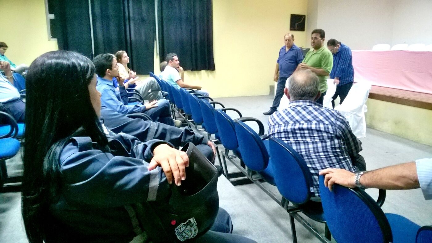 Reunião do Conselho Municipal de Trânsito de Iguatu com a presença de representantes. Foto jan Messias