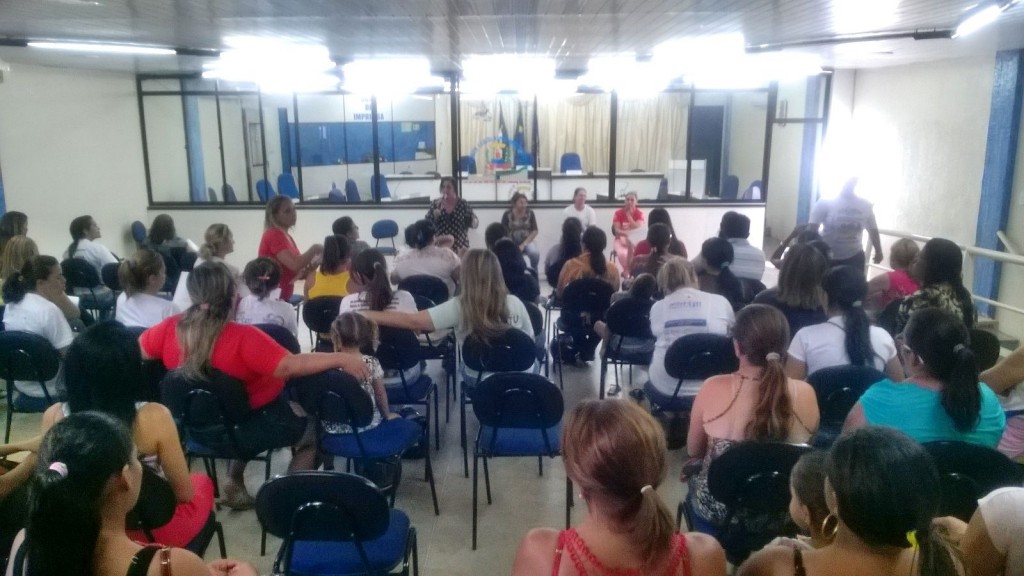 Reunião dos sindicatos de servidores de Iguatu debatem a insatisfação com as ações do prefeito Aderilo Alcântara com relação às categorias.