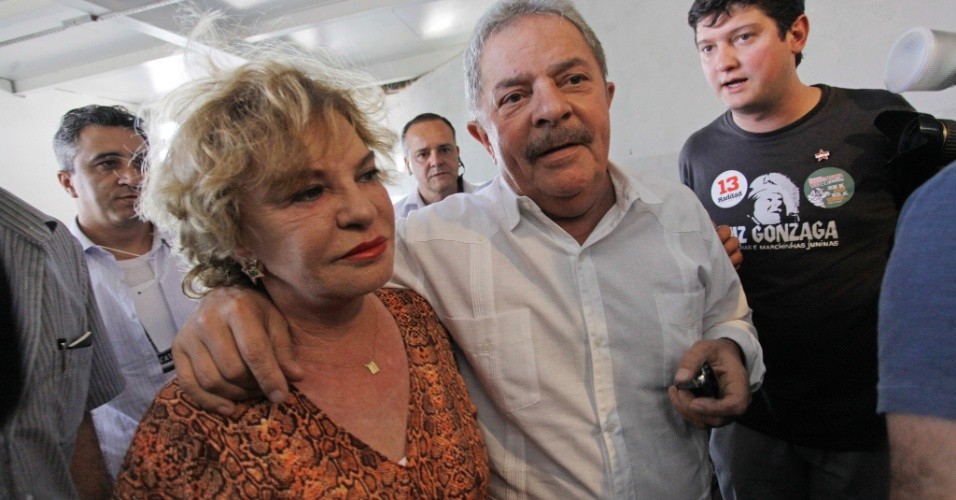 Ex-primeira-dama Marisa Letícia tem morte cerebral